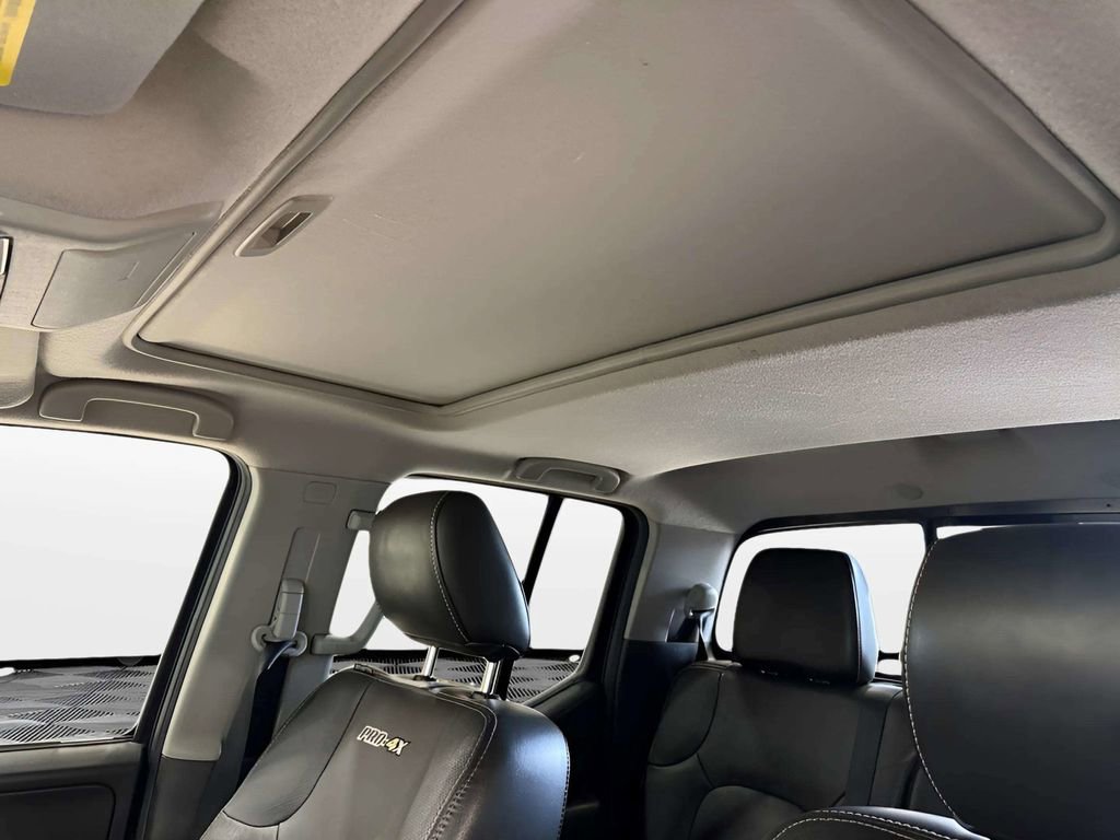 Used 2018 Nissan Frontier S AWD/4WD image 38
