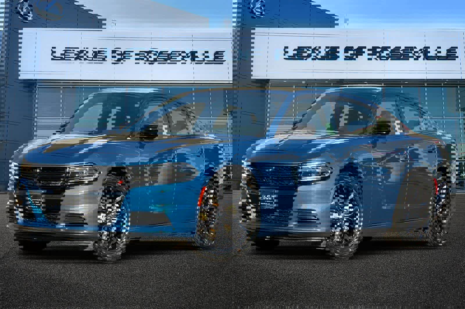 Used 2022 Dodge Charger SXT w/ Blacktop Package image 1