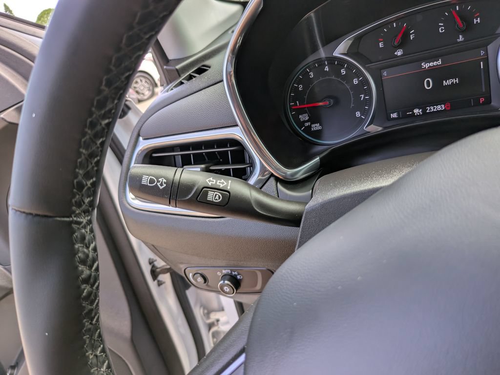 Used 2024 Chevrolet Equinox LT FWD image 33