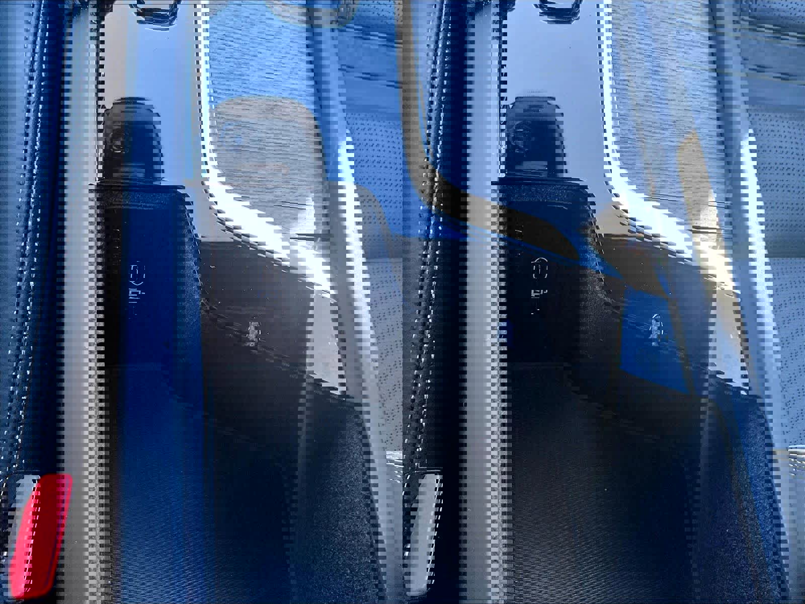 Used 2024 Volvo XC90 T8 Ultimate w/ Protection Package Premier image 37