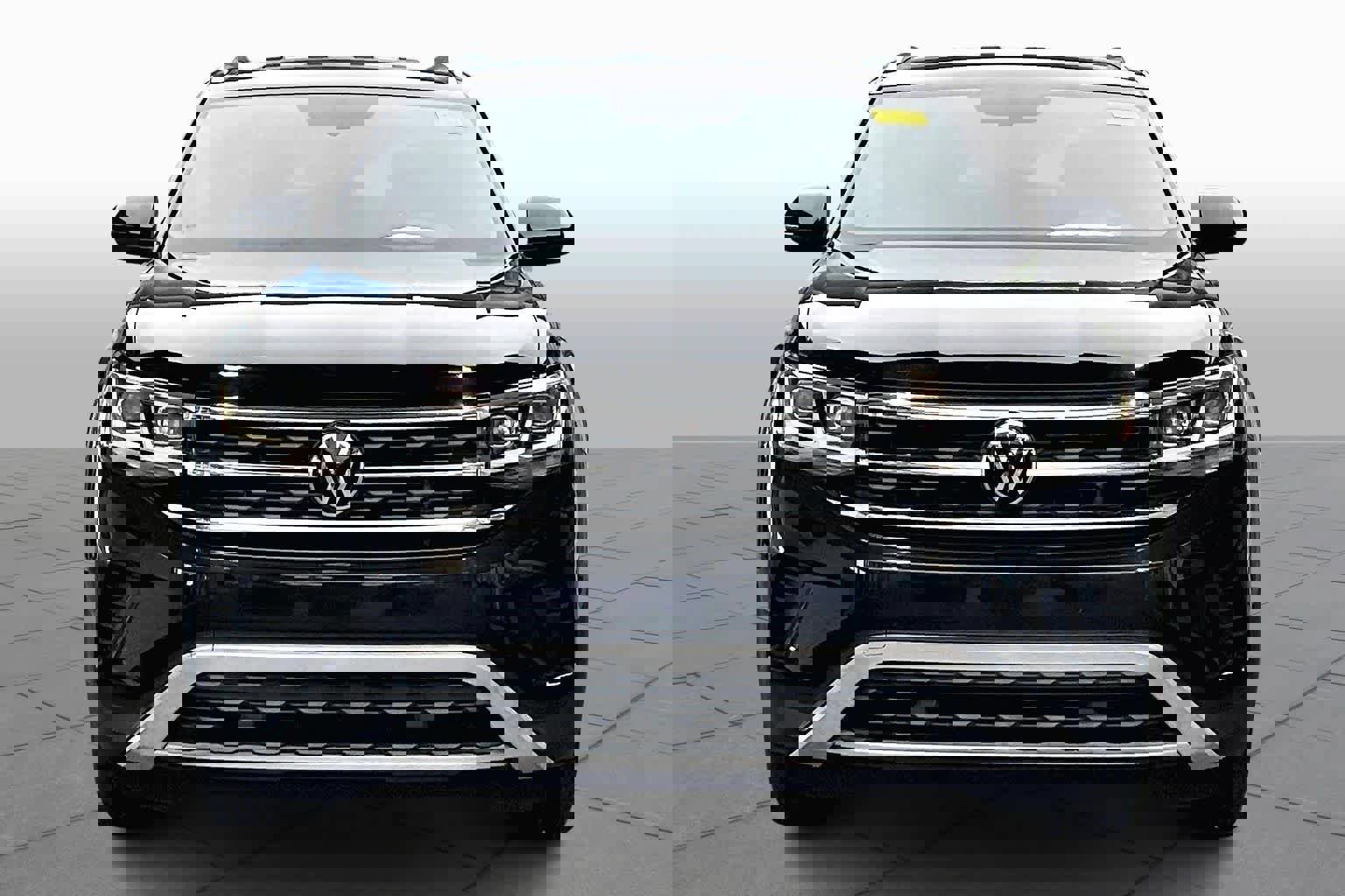 Used 2023 Volkswagen Atlas Cross Sport SE image 4