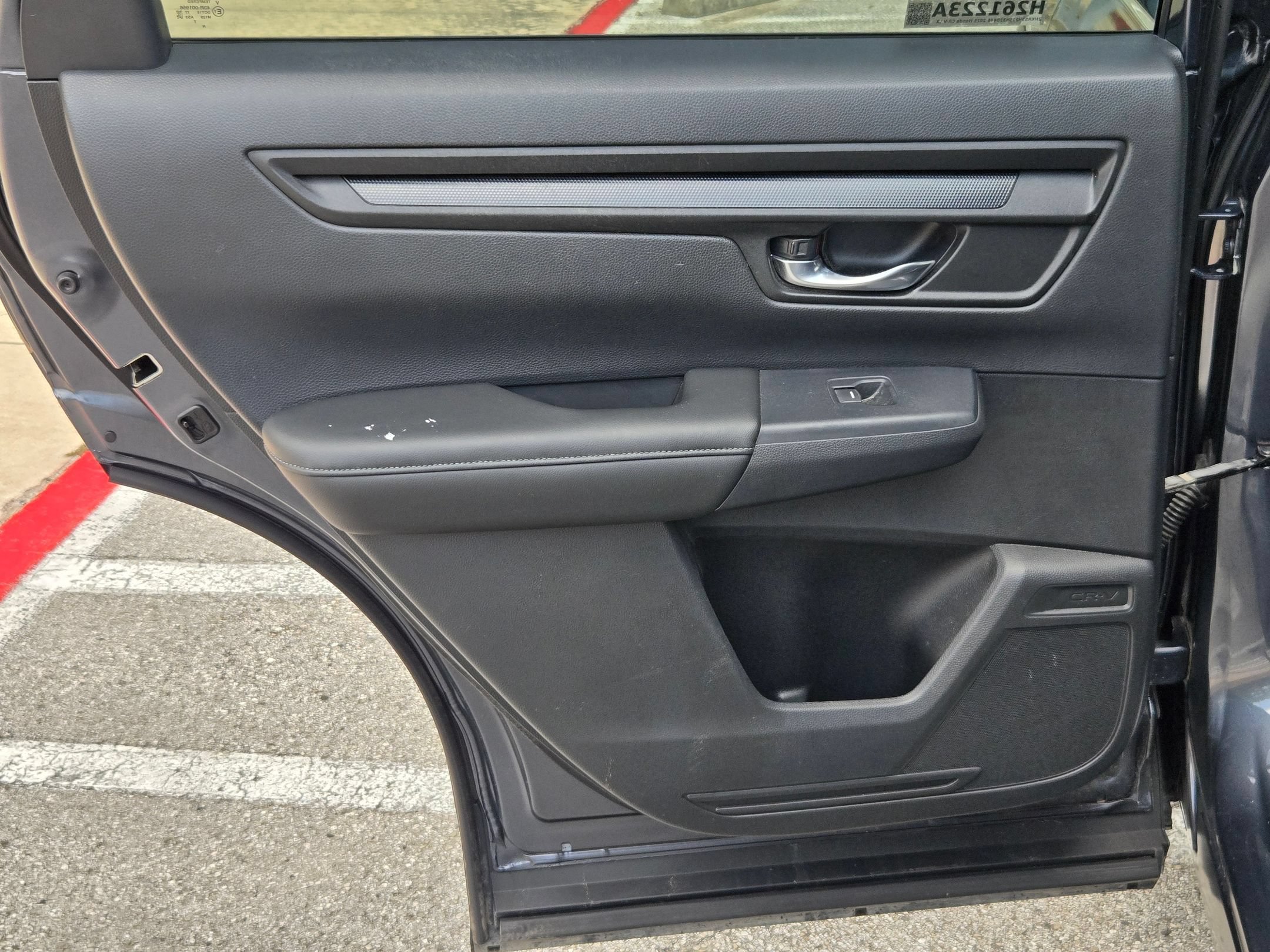 Used 2025 Honda CR-V LX image 15