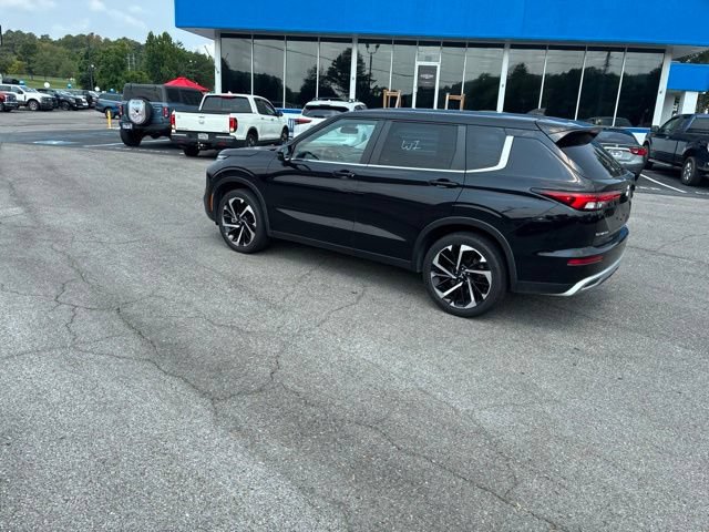 Used 2024 Mitsubishi Outlander SE AWD/4WD image 23