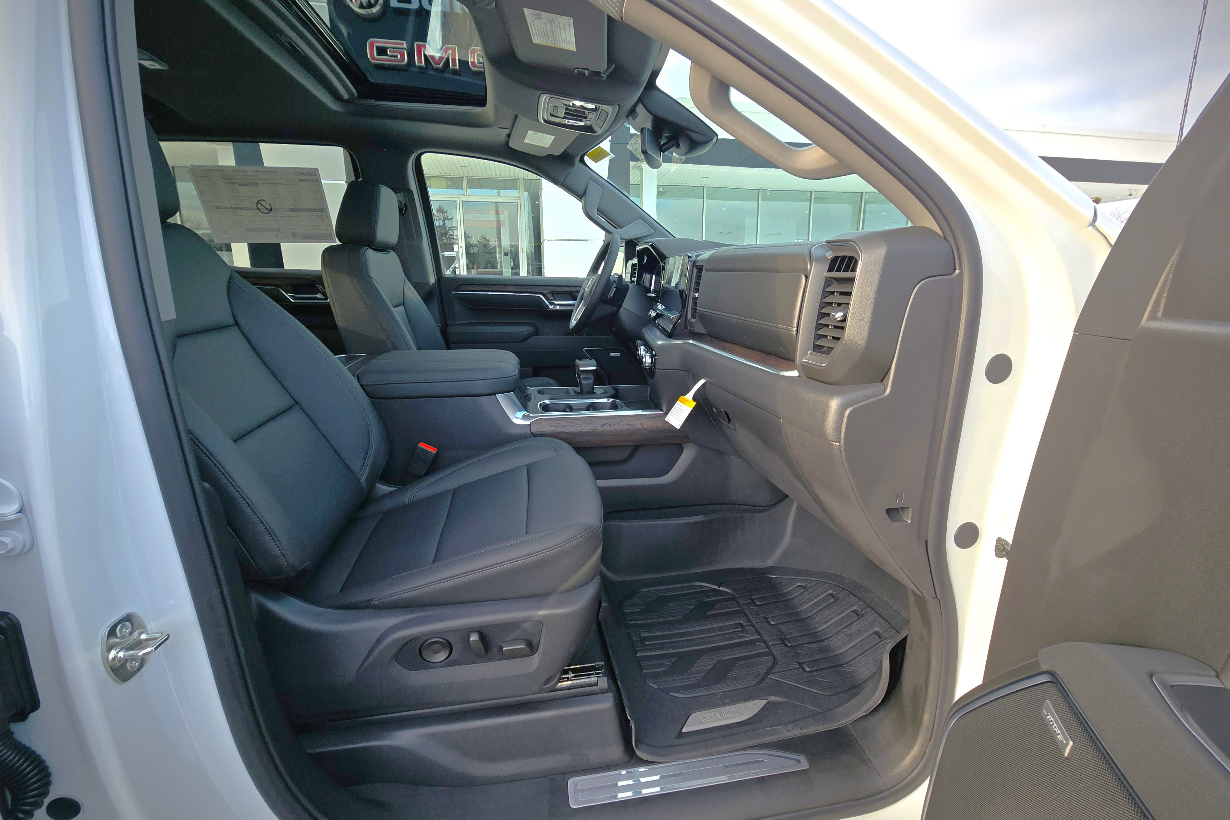 New 2026 GMC Sierra 1500 SLT w/ SLT Premium Plus Package image 18