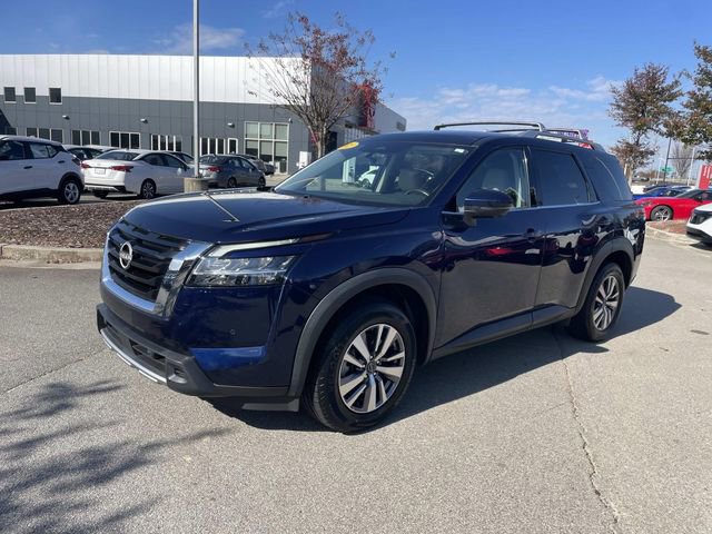 Certified 2023 Nissan Pathfinder SL image 8