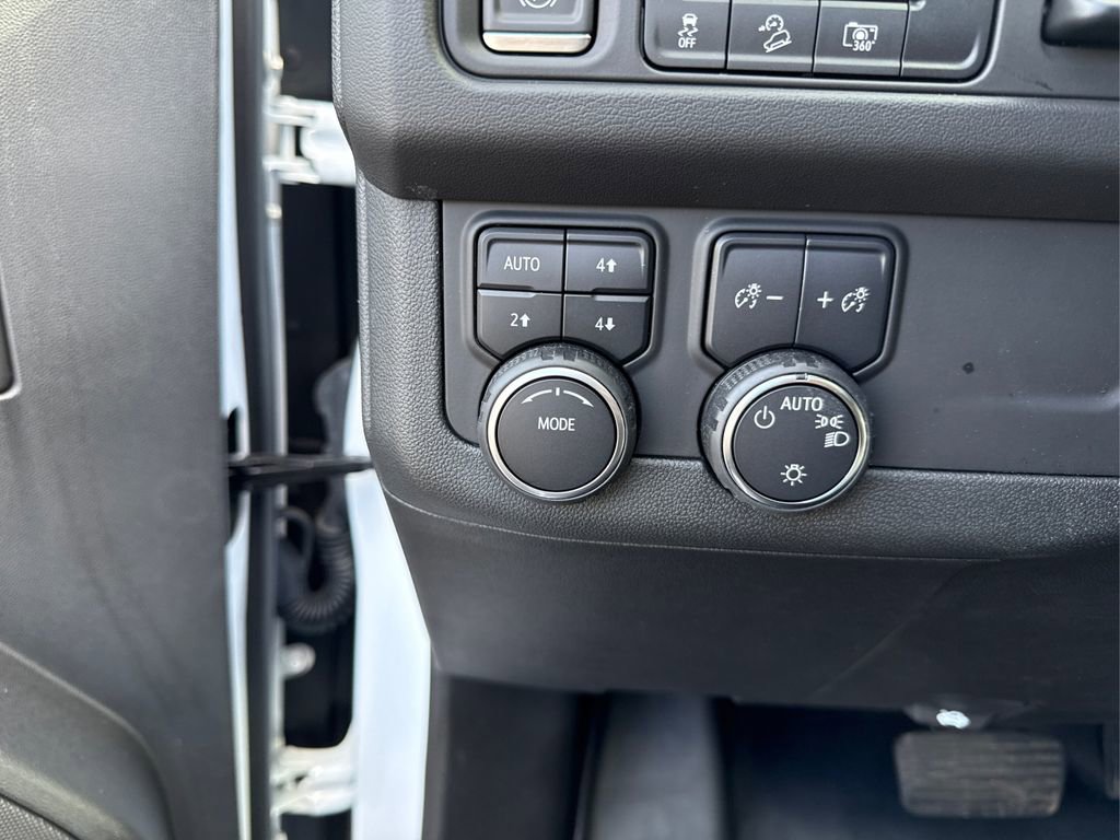 Used 2023 Chevrolet Tahoe High Country image 37