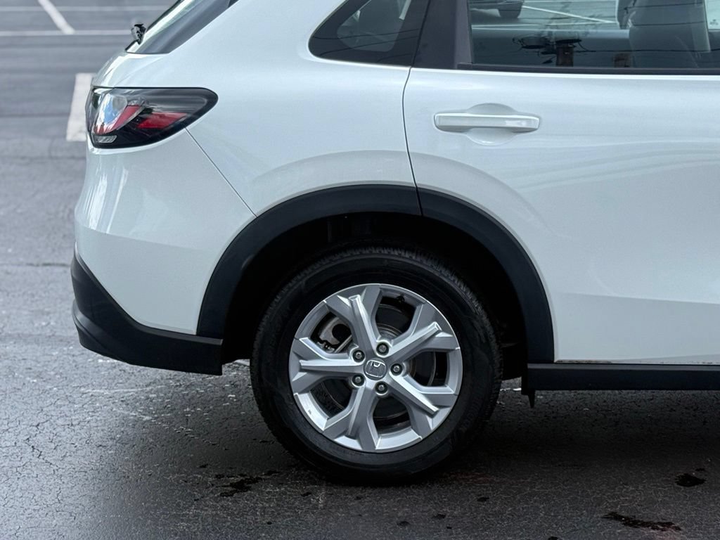 Used 2024 Honda HR-V LX image 8
