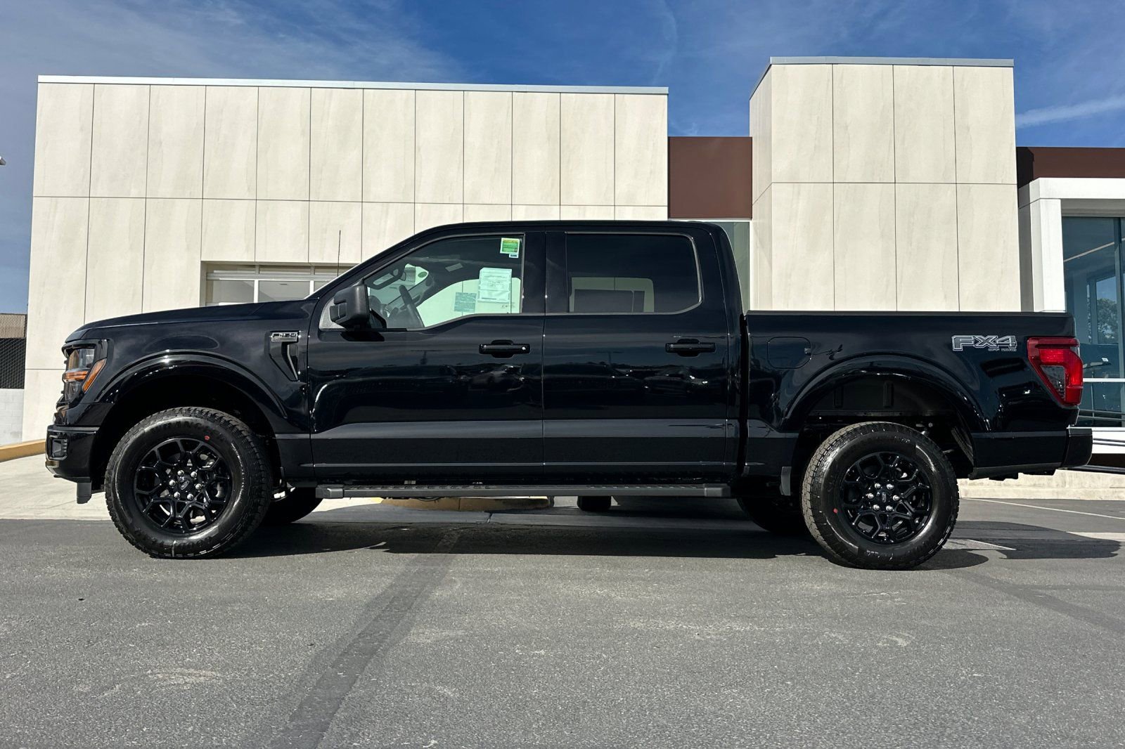 New 2026 Ford F150 XLT w/ FX4 Off-Road Package image 6