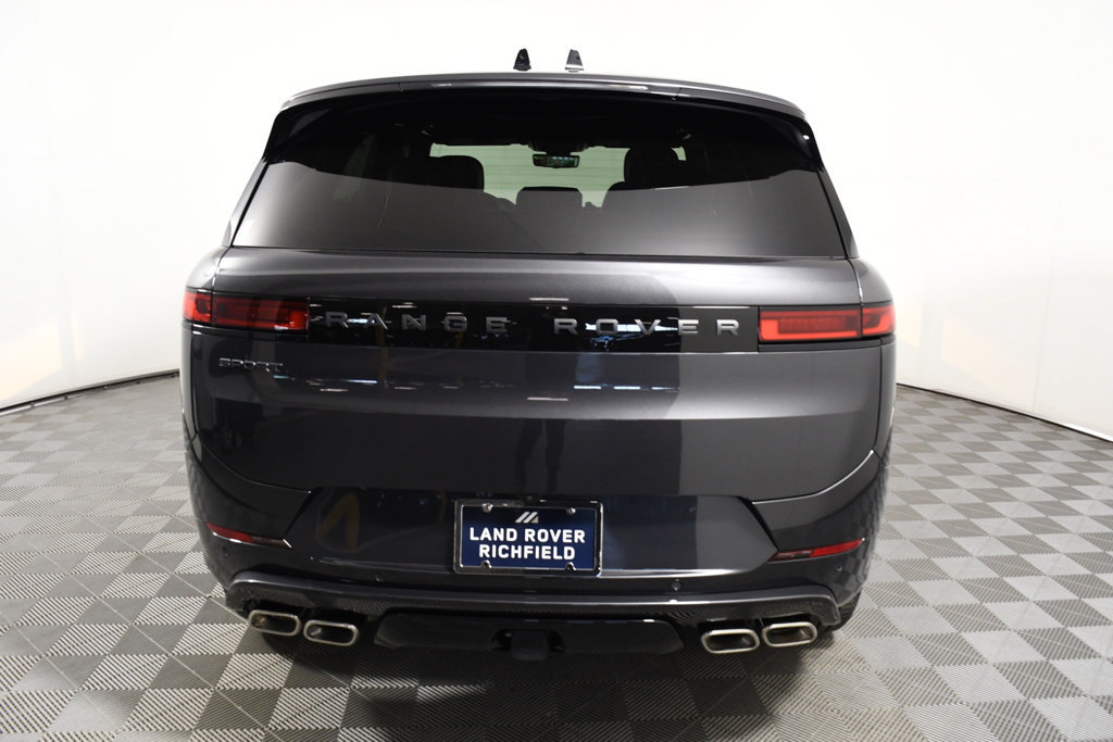 New 2026 Land Rover Range Rover Sport Dynamic SE AWD/4WD image 5