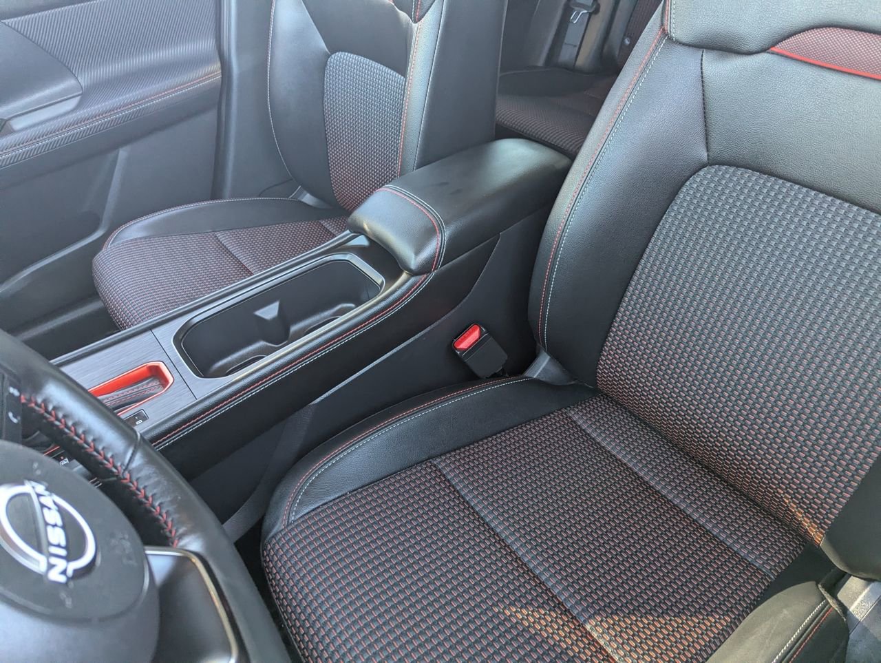 Certified 2025 Nissan Kicks SR image 19