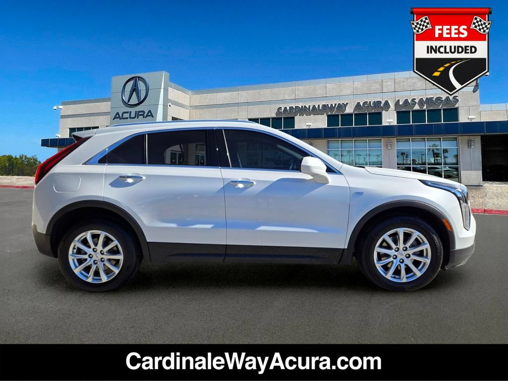 Used 2023 Cadillac XT4 Luxury w/ Cold Weather Package FWD image 7