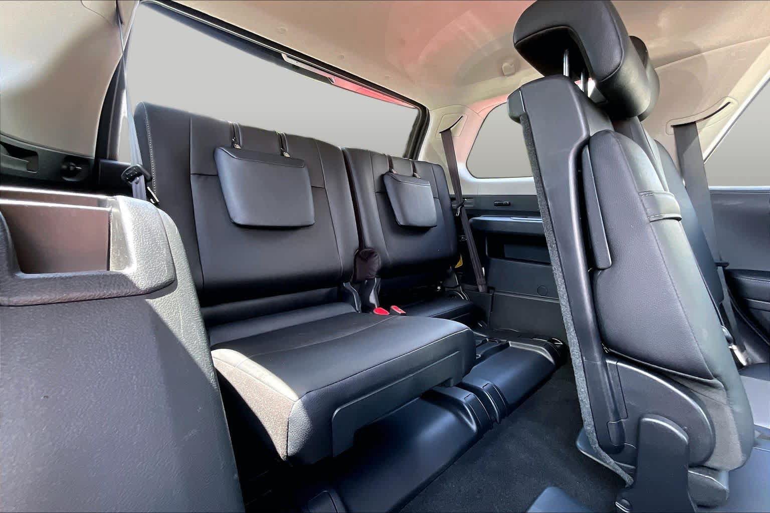 Used 2023 Toyota 4Runner SR5 Premium w/ Moonroof Package RWD image 27