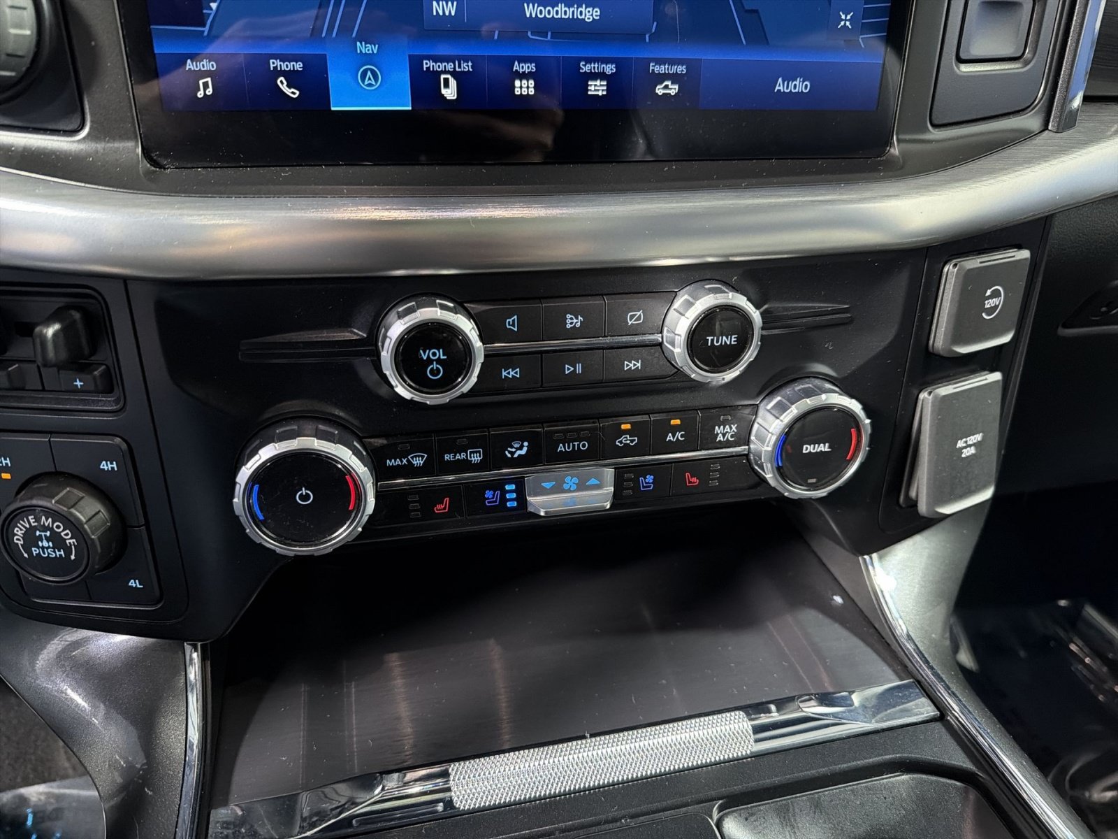 Used 2023 Ford F150 Lariat w/ Equipment Group 502A High AWD/4WD image 22