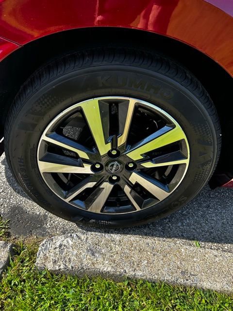 New 2025 Nissan Versa SV w/ Trunk Package image 12