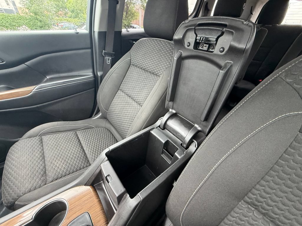 Used 2018 GMC Acadia SLE FWD image 26