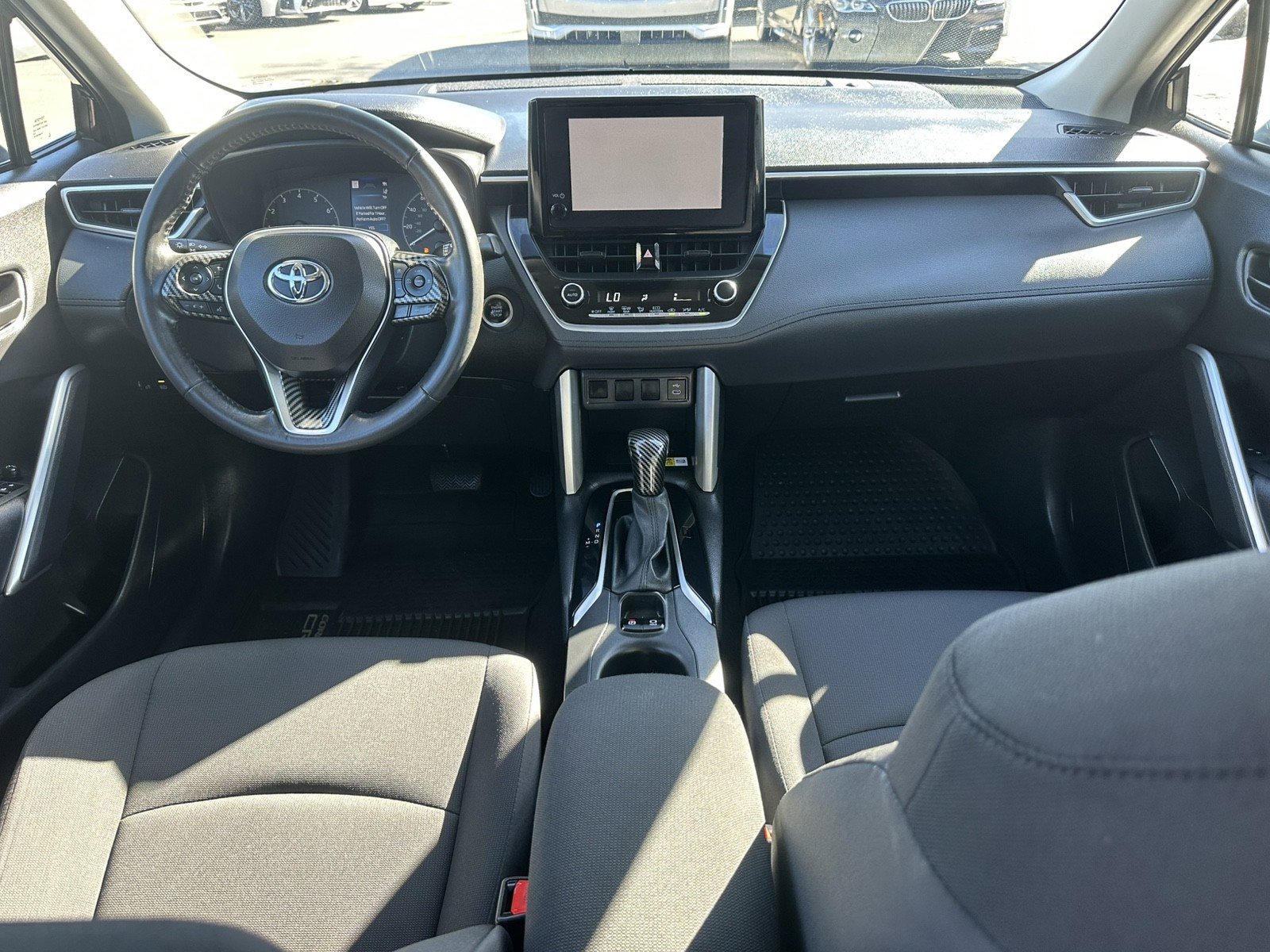 Used 2023 Toyota Corolla Cross LE w/ Moonroof Package AWD/4WD image 18