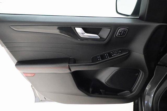 Used 2023 Ford Escape ST-Line Elite w/ Premium Technology Package image 7