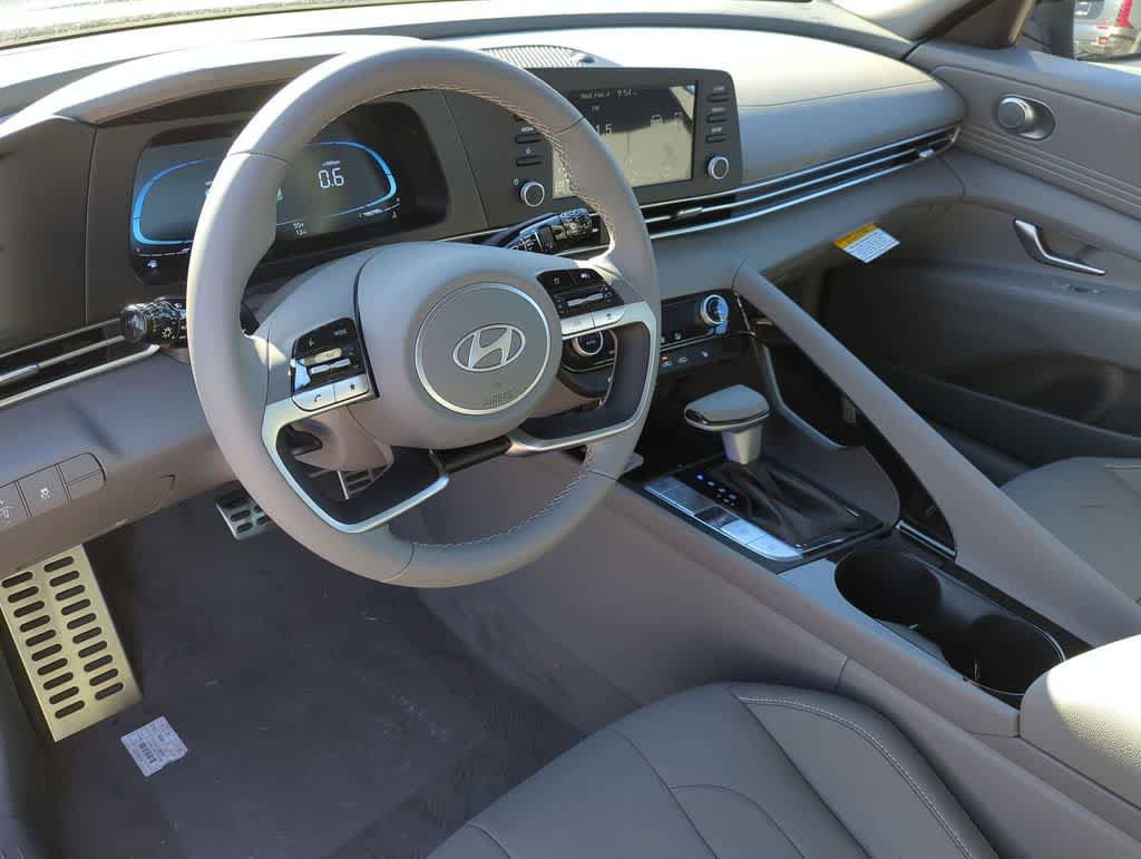 New 2026 Hyundai Elantra SEL Sport Premium FWD image 16