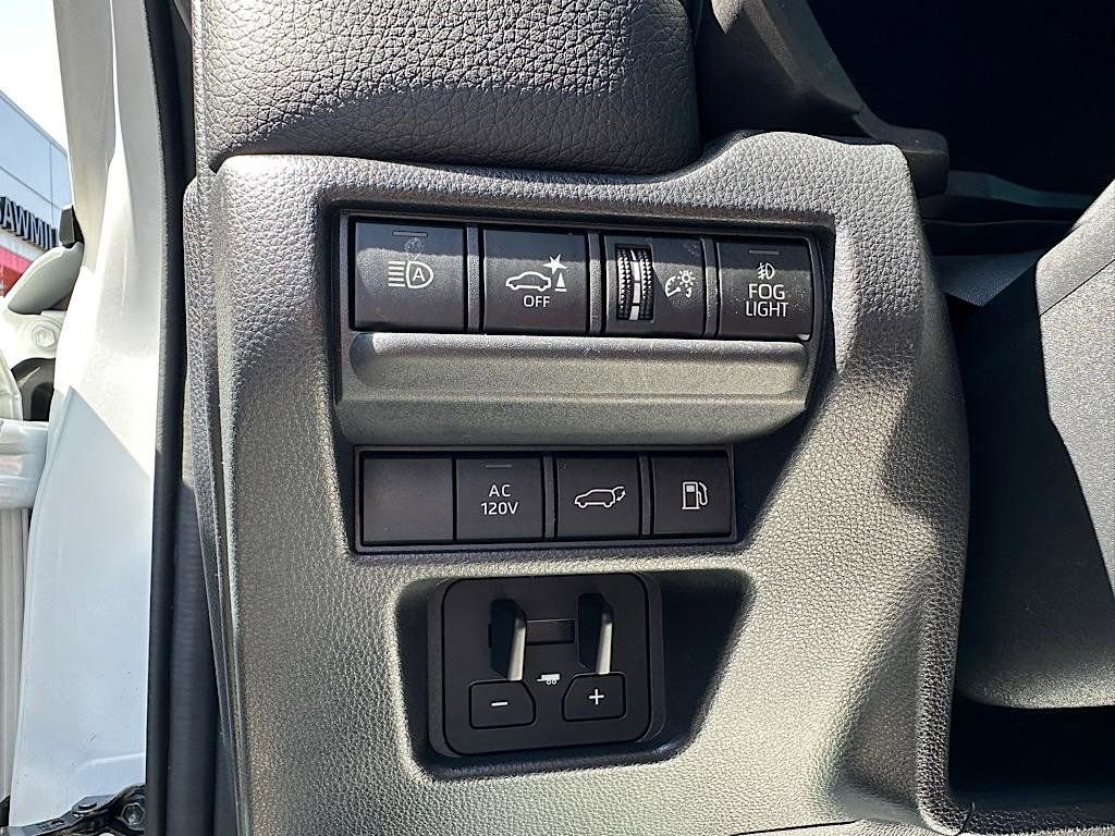 Certified 2025 Toyota Land Cruiser w/ Premium Package image 19