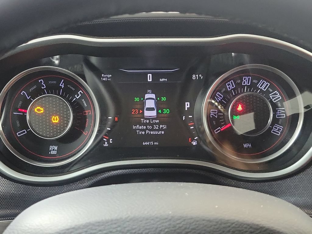 Used 2015 Dodge Challenger R/T Plus RWD image 20