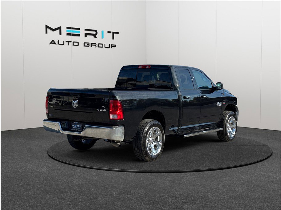 Used 2017 RAM 1500 Classic SLT image 9