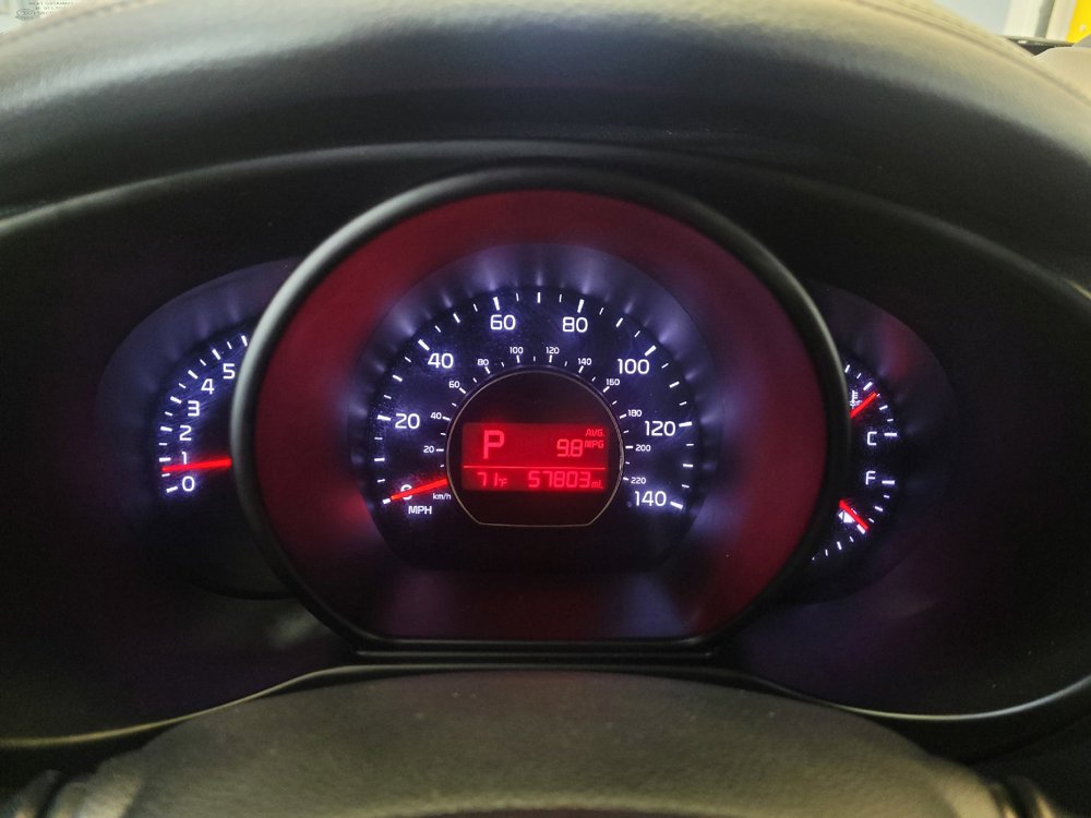 Used 2014 Kia Soul ! FWD image 23