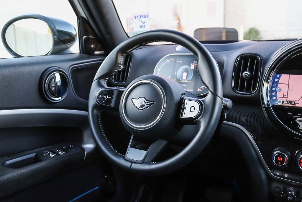 Used 2023 MINI Cooper Countryman SE w/ Storage Package image 17