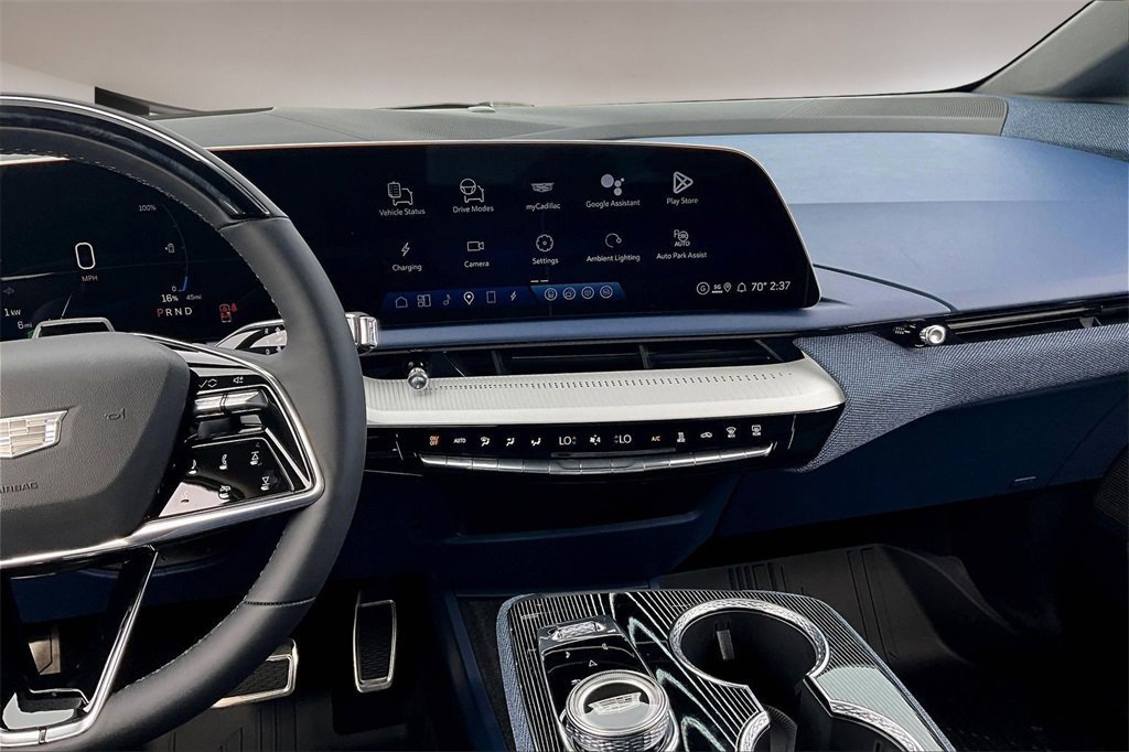 New 2026 Cadillac Optiq Sport 2 image 7