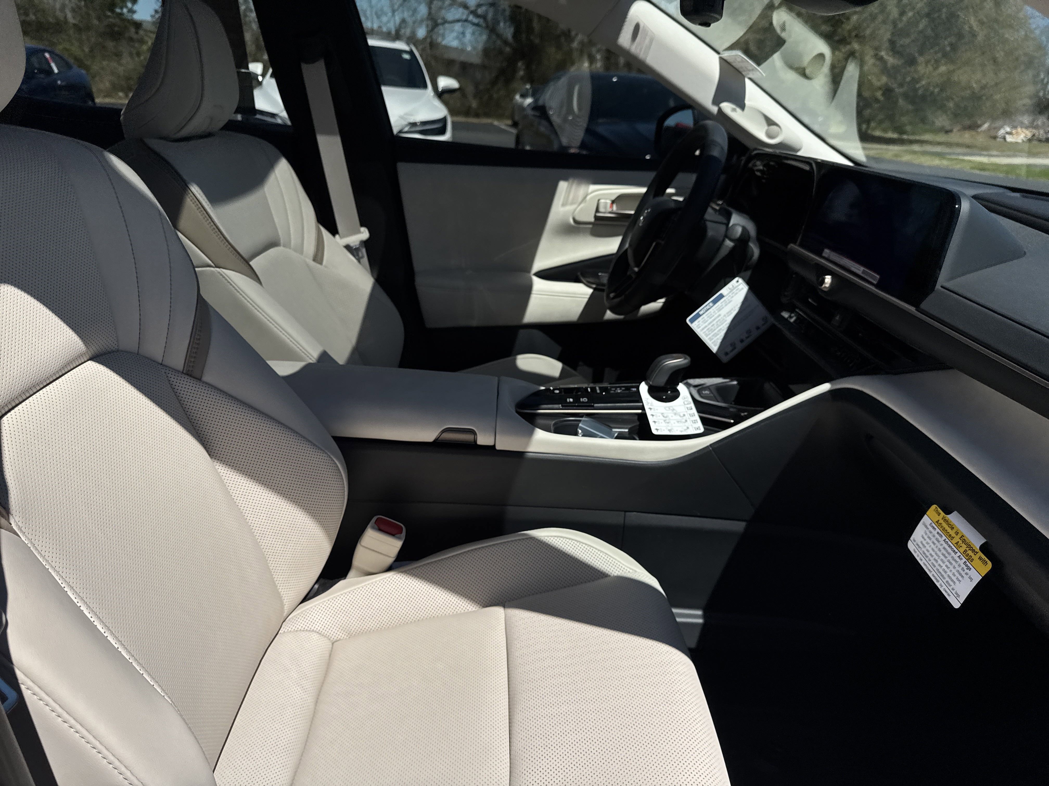New 2025 Toyota Crown w/ Advanced Technology Package AWD/4WD image 34