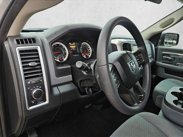 Used 2018 RAM 1500 Classic SLT image 10