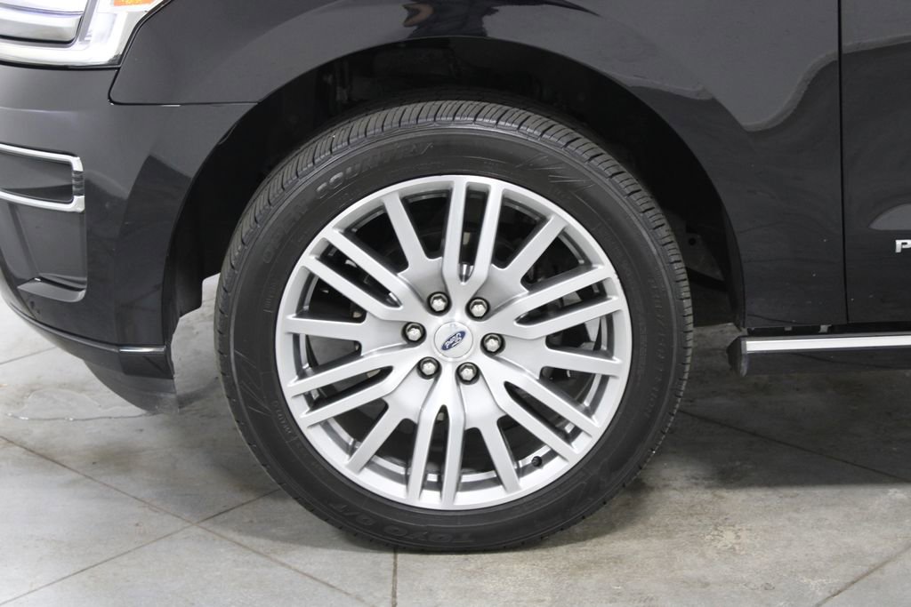 Used 2023 Ford Expedition Max Platinum image 19