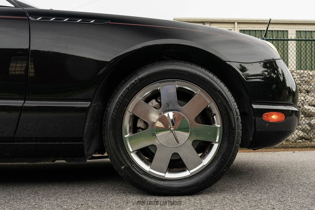 Used 2003 Ford Thunderbird RWD image 11