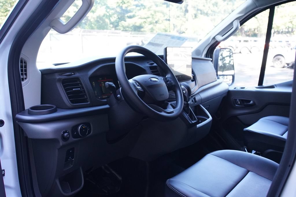New 2026 Ford Transit 150 Low Roof RWD image 11