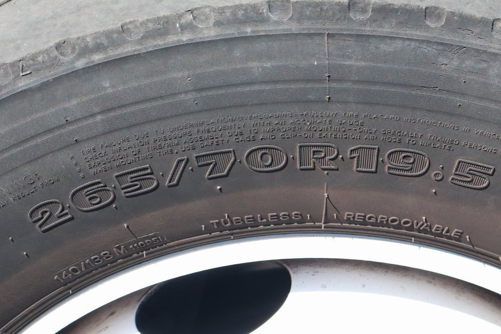 Used 2019 Ford F650 2WD Regular Cab Super Duty image 41