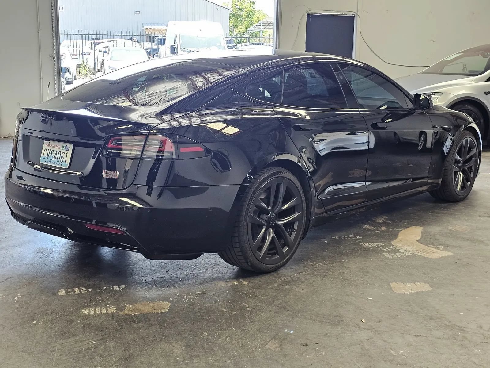 Used 2022 Tesla Model S Plaid AWD/4WD image 4