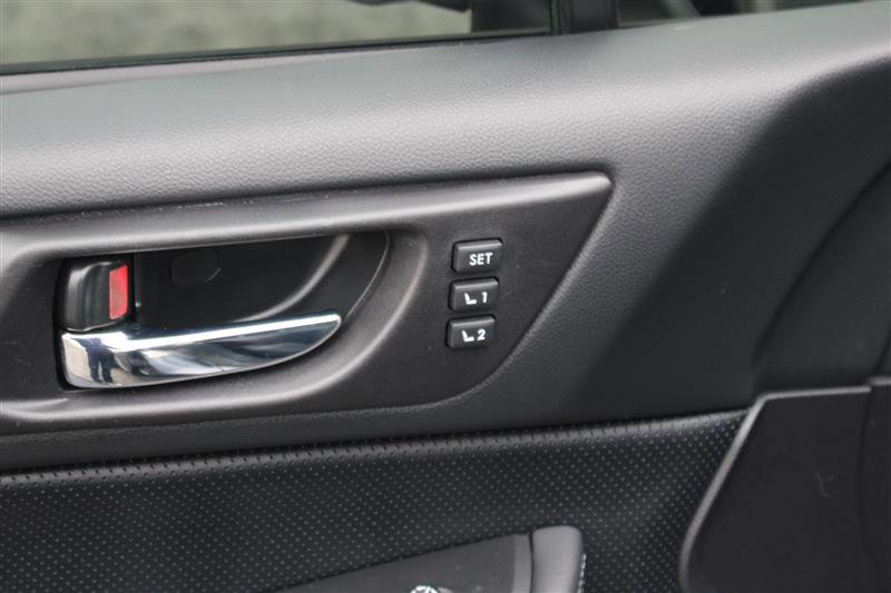 Used 2015 Subaru Outback 3.6R Limited image 13