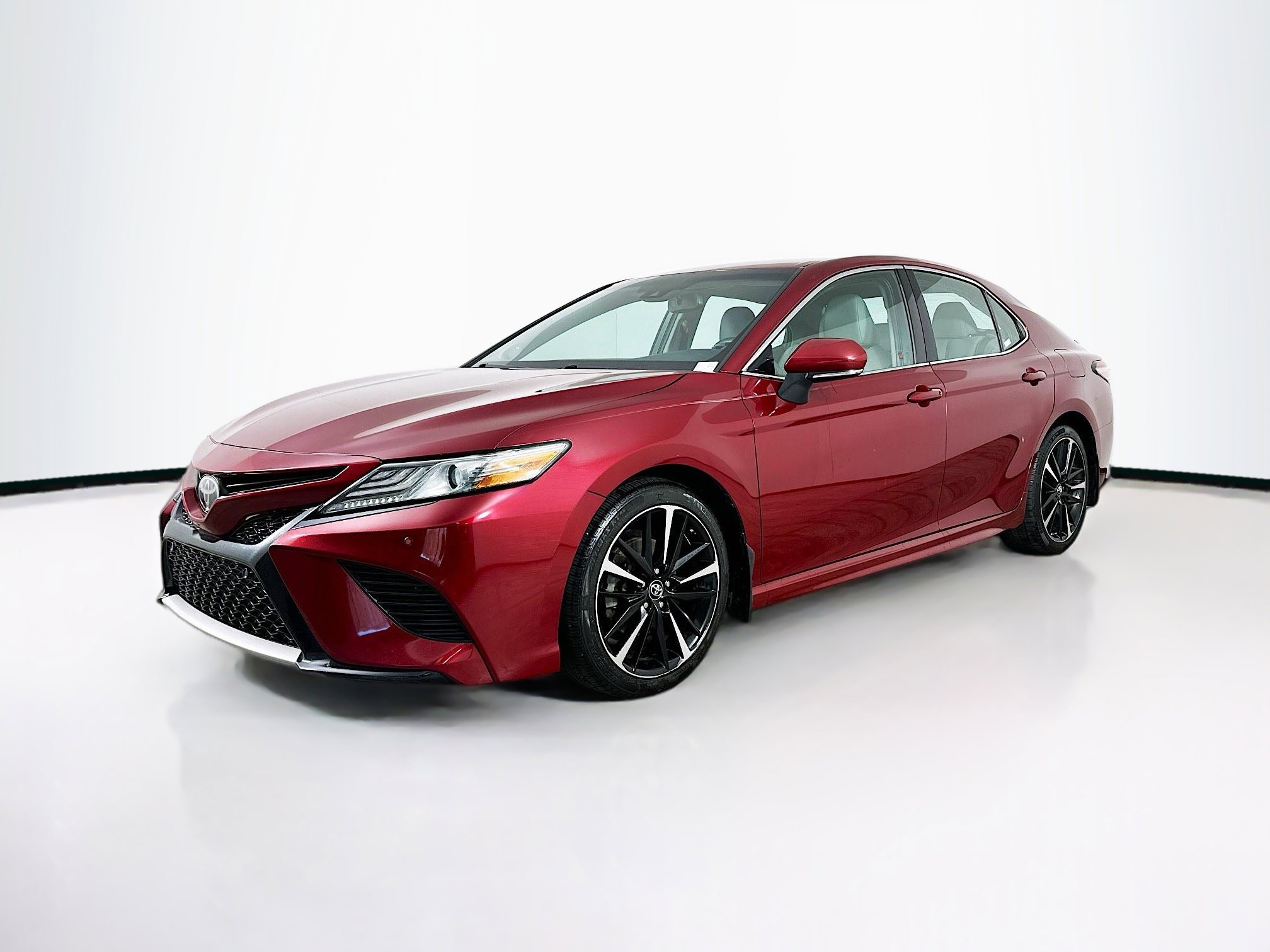 Used 2018 Toyota Camry XSE w/ Audio Package image 3