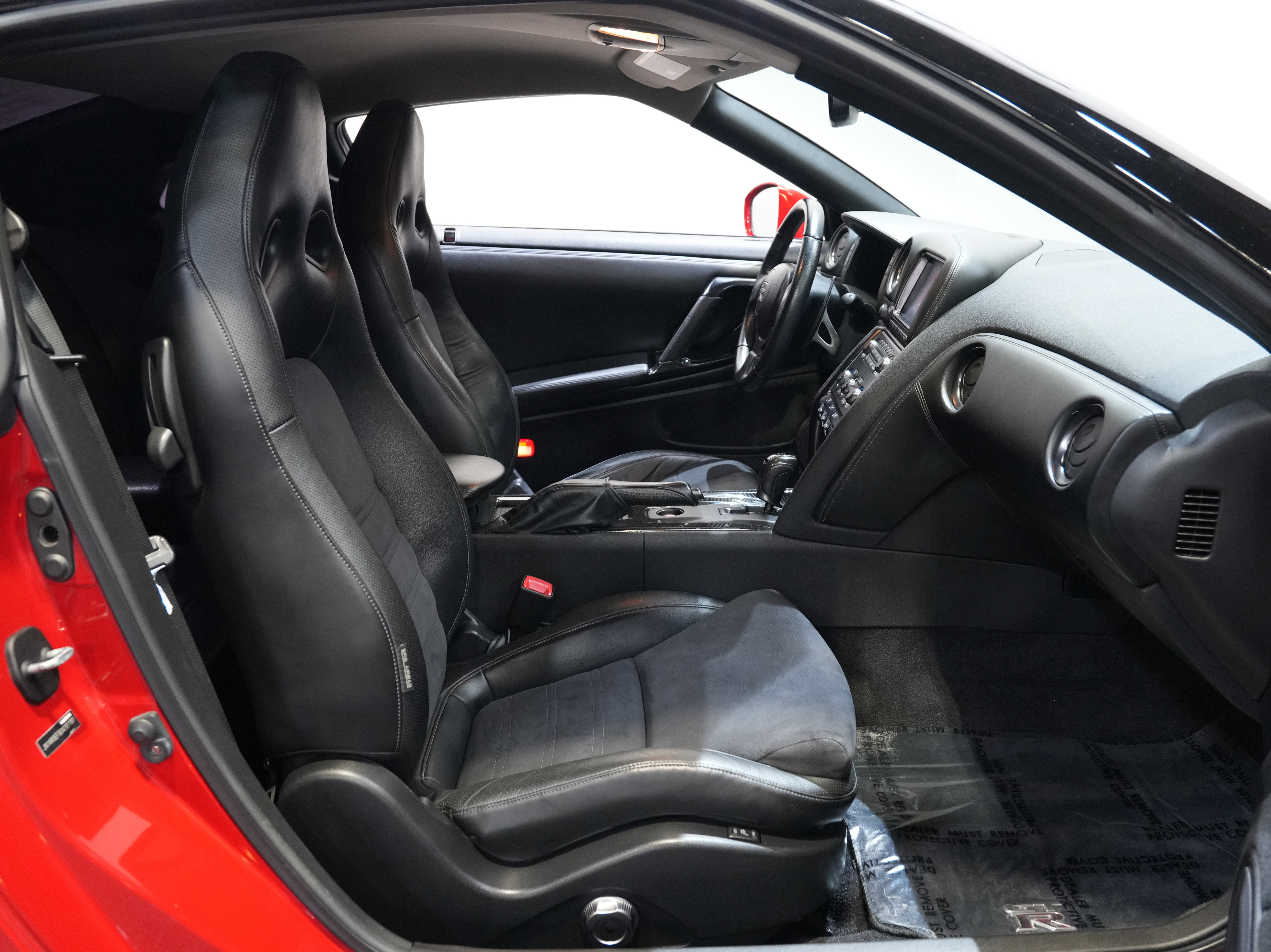 Used 2013 Nissan GT-R Premium AWD/4WD image 30