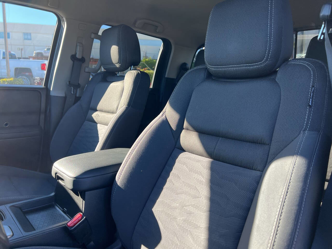Used 2023 Nissan Frontier SV w/ Technology Package image 33