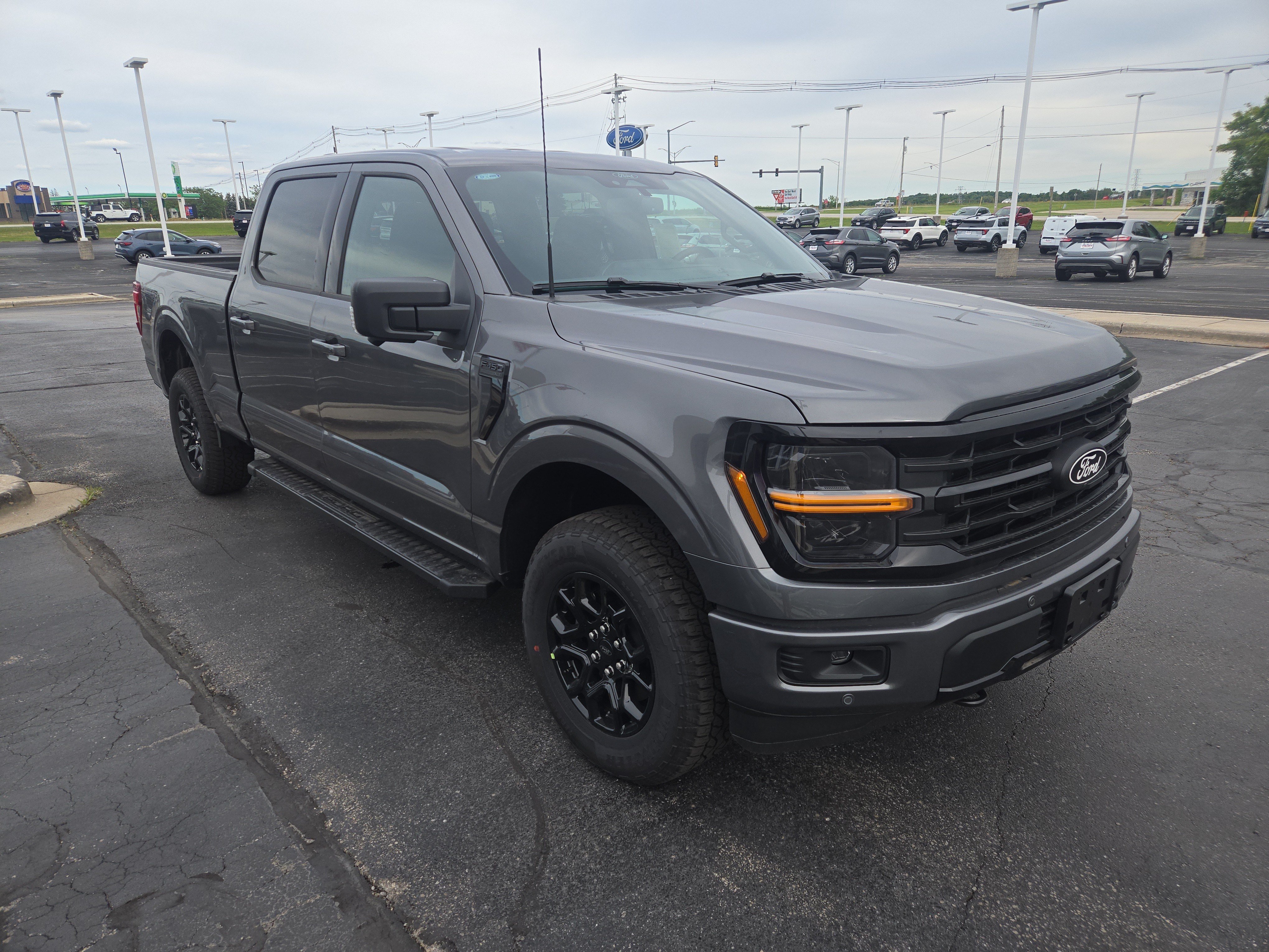 New 2026 Ford F150 XLT w/ Equipment Group 302A MID AWD/4WD image 4