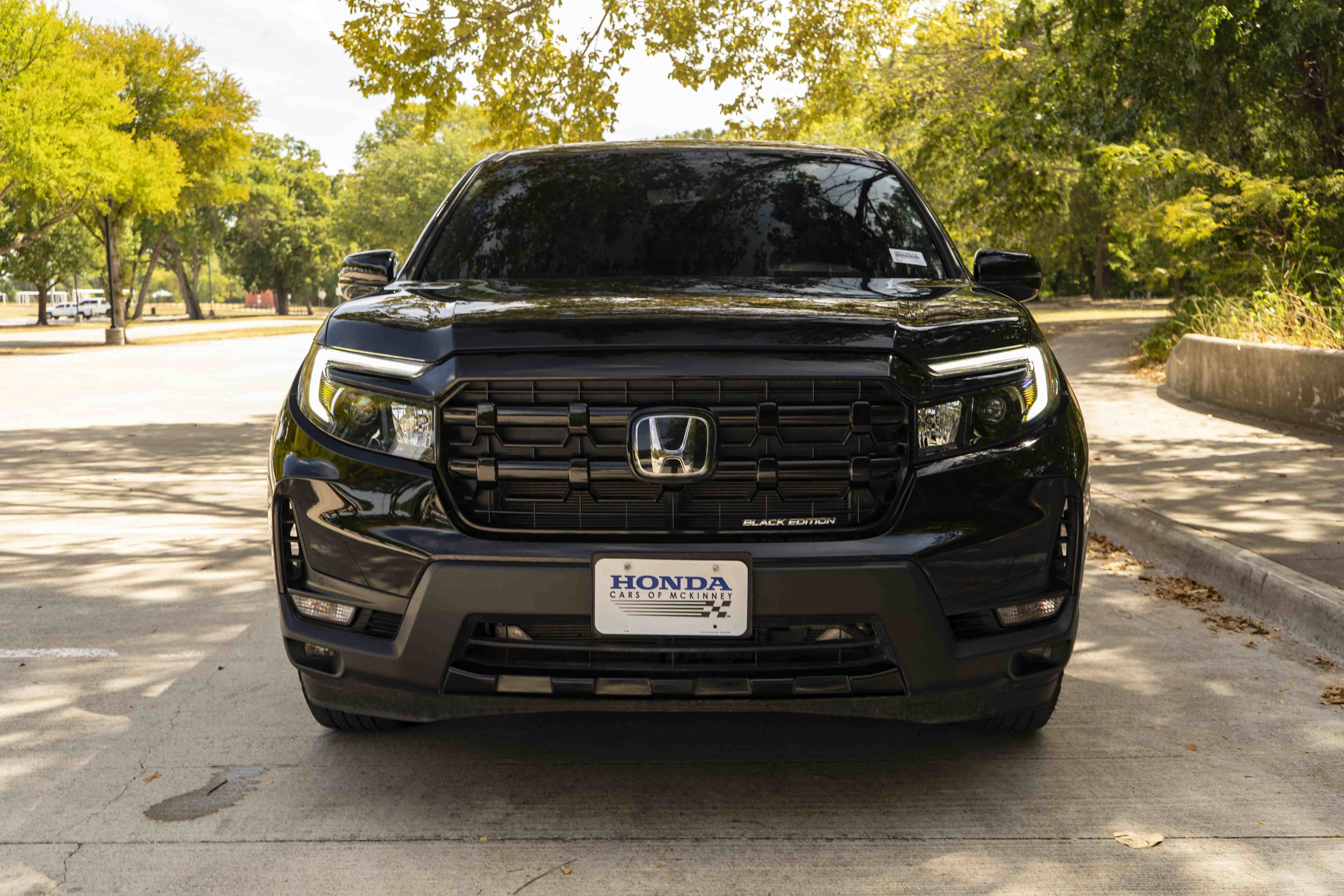 Used 2025 Honda Ridgeline Black Edition image 3