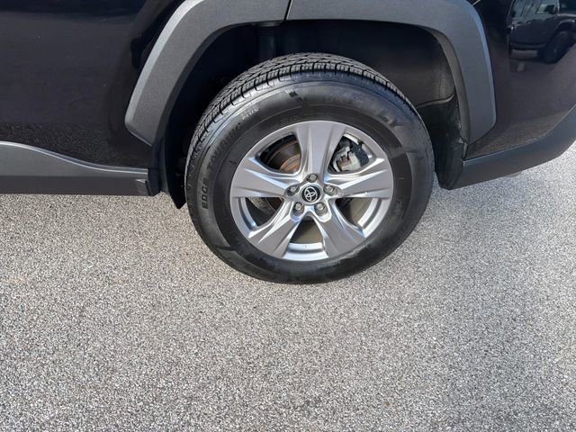Used 2022 Toyota RAV4 XLE w/ Convenience Package image 42