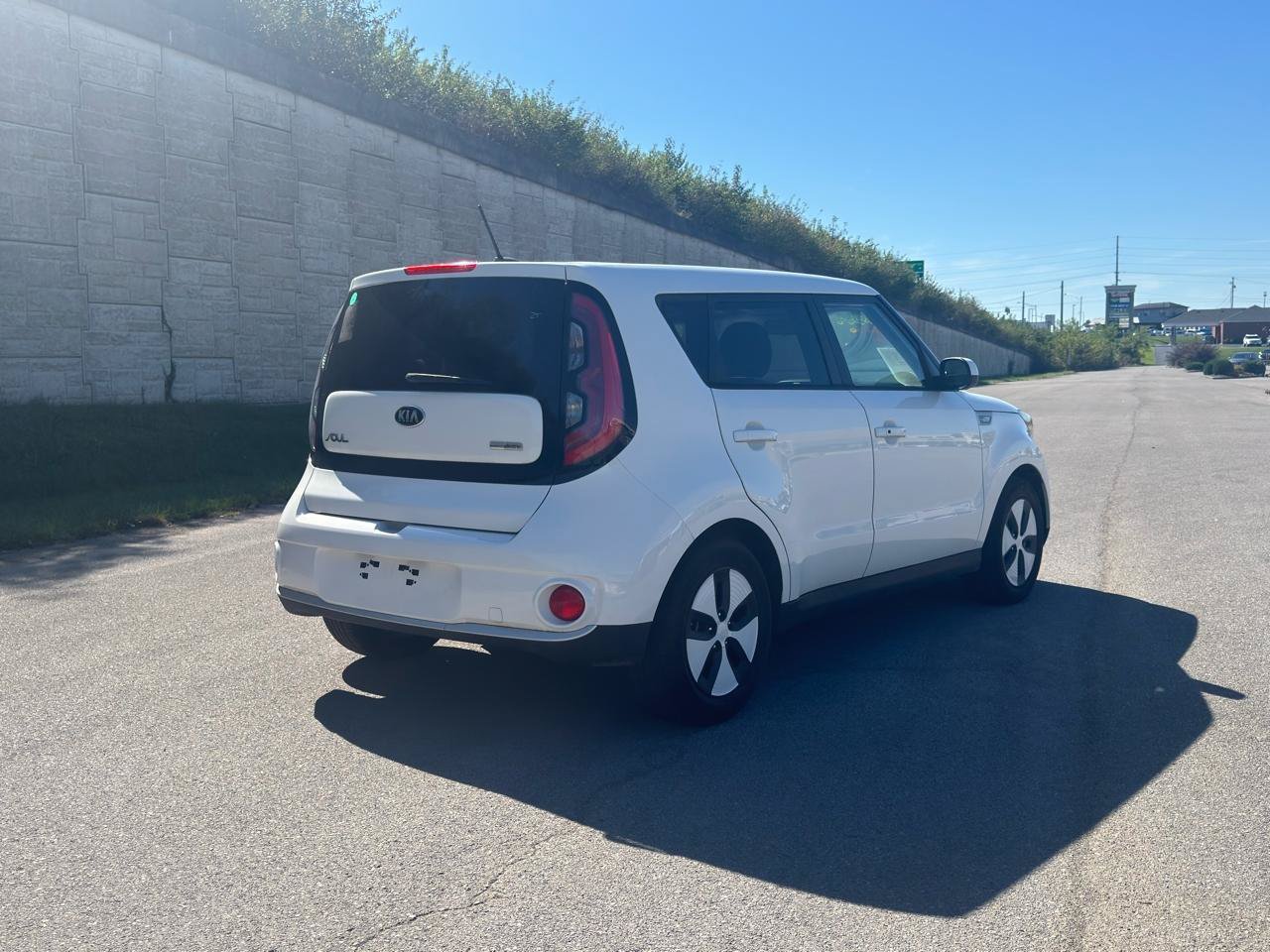Used 2016 Kia Soul EV FWD image 6