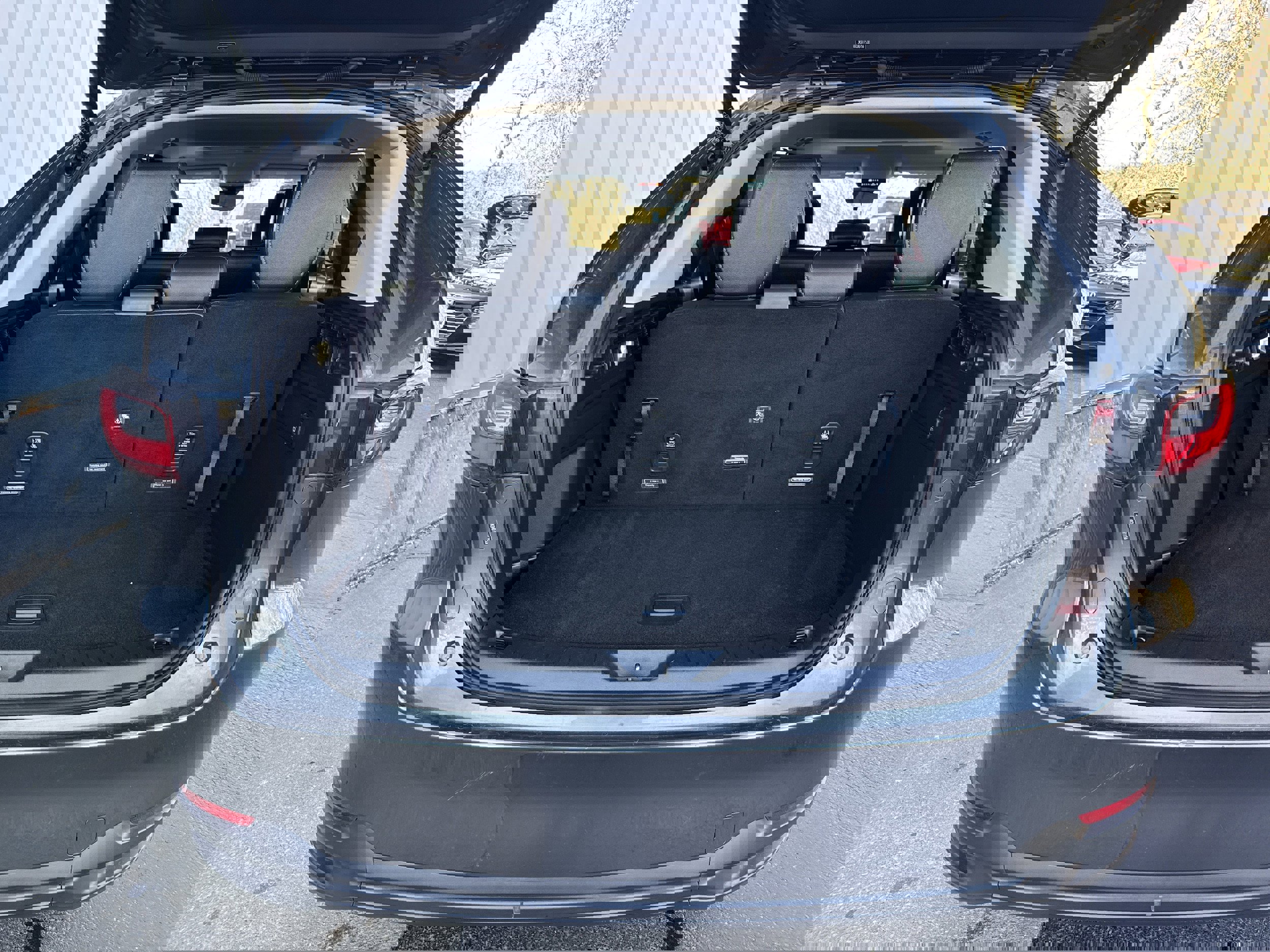 Used 2024 MAZDA CX-90 3.3 Turbo w/ Preferred Plus image 13