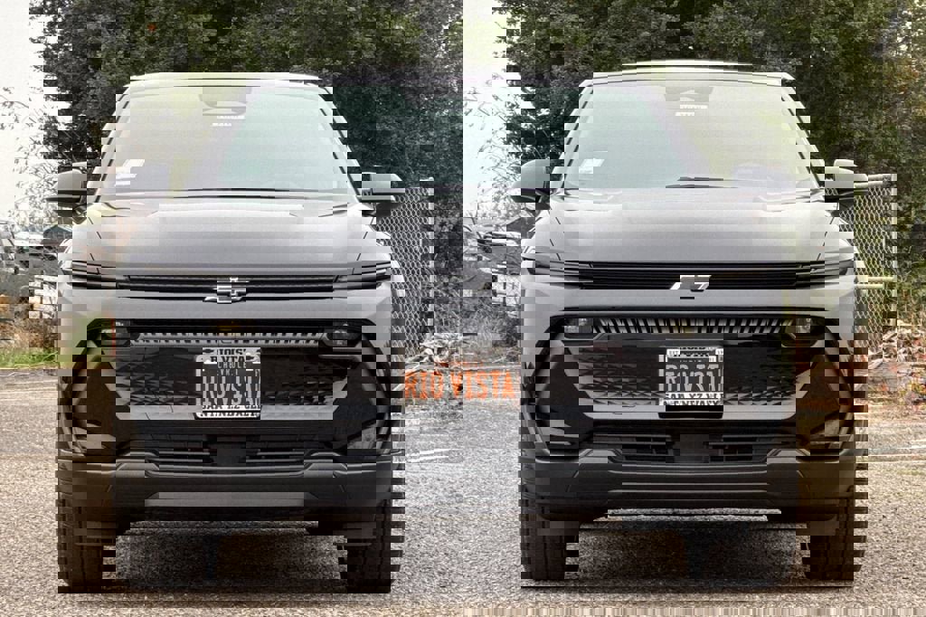 New 2026 Chevrolet Equinox EV LT w/ LPO, Blackout Package image 9