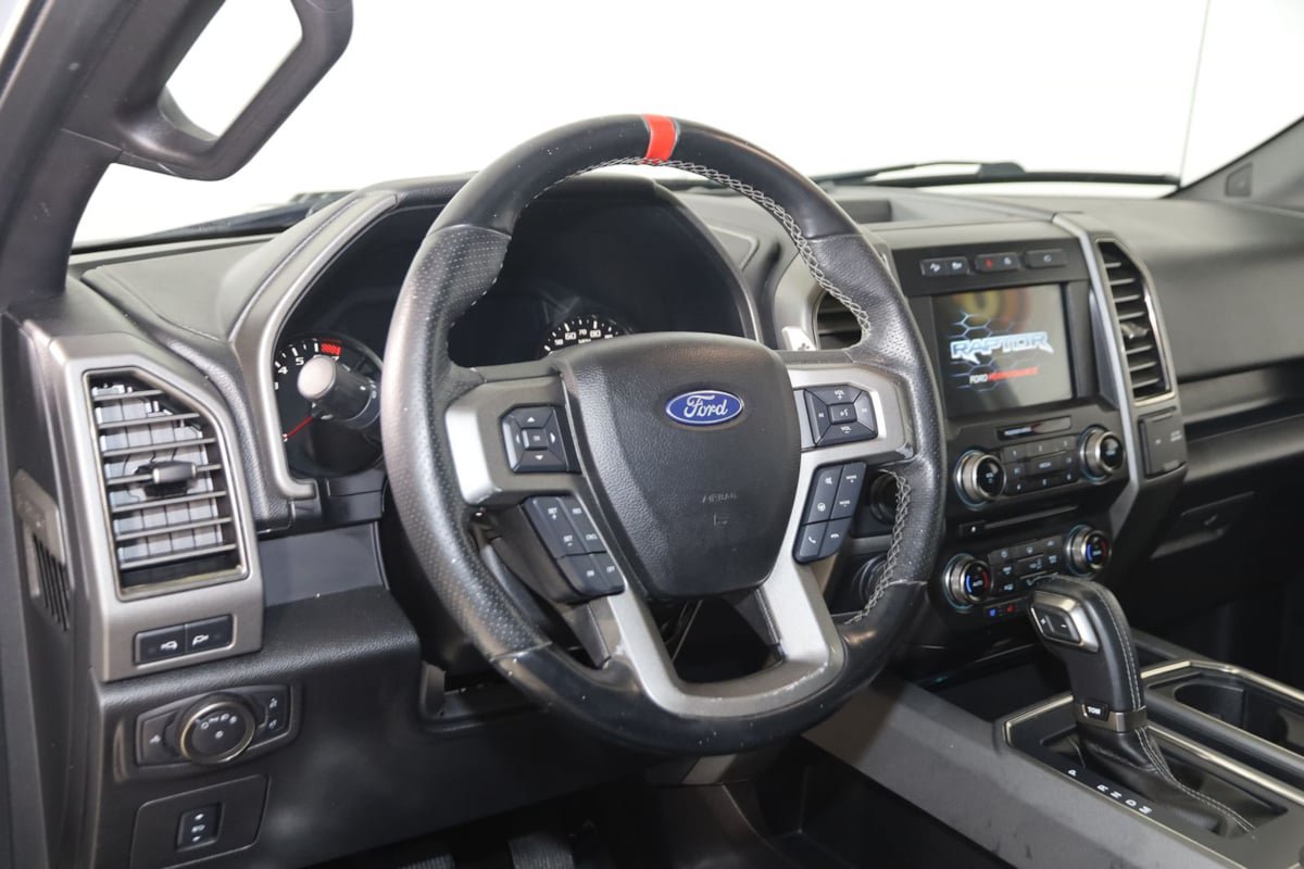 Used 2017 Ford F150 Raptor w/ Equipment Group 802A Luxury AWD/4WD image 6