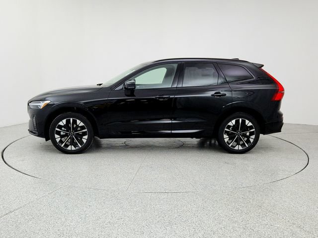 New 2026 Volvo XC60 B5 Plus w/ Climate Package image 8