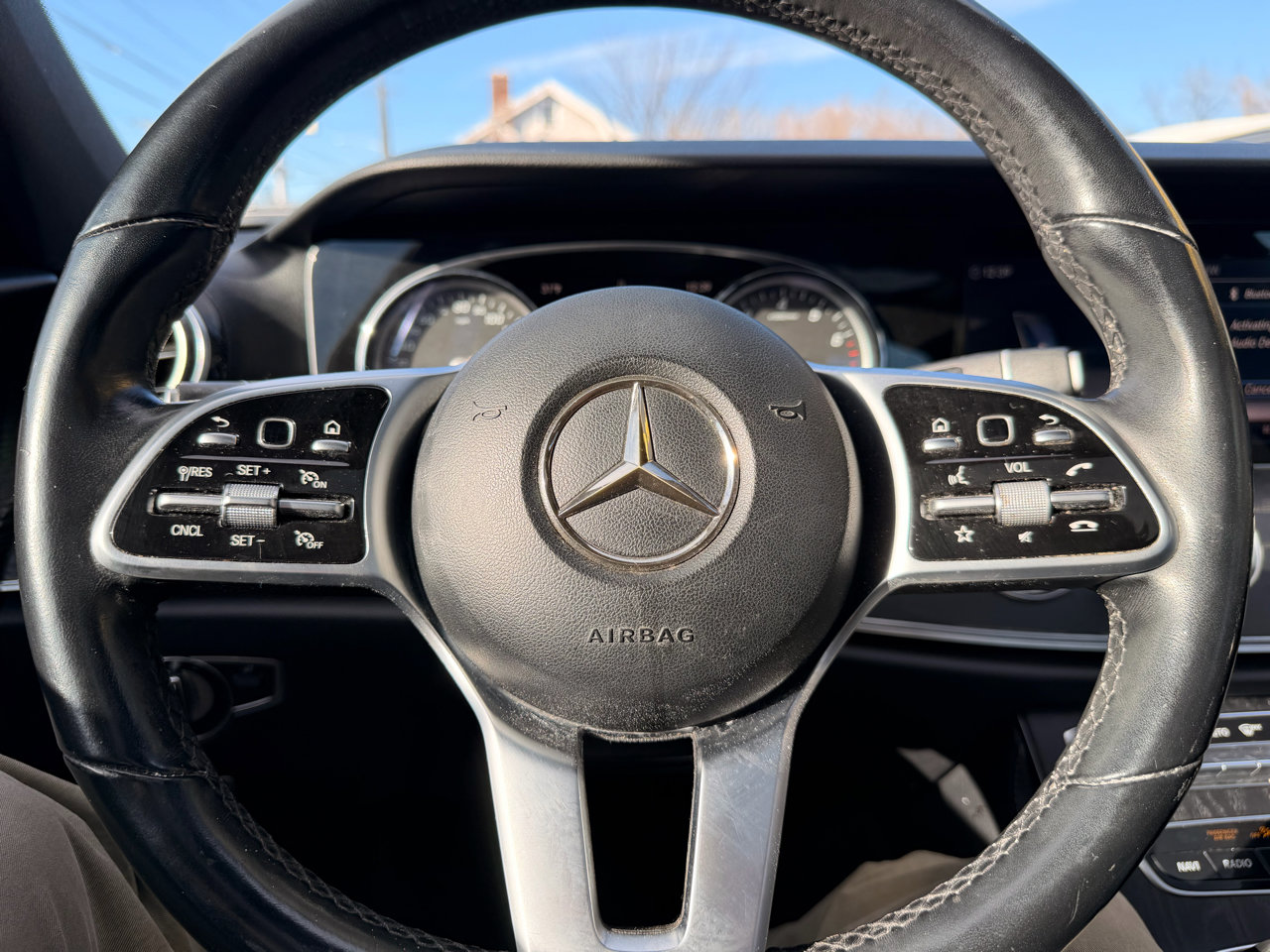 Used 2019 Mercedes-Benz E 300 4MATIC image 16
