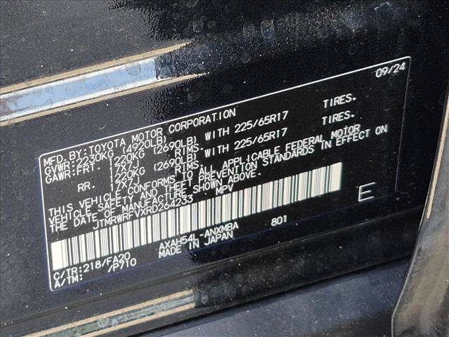 Used 2024 Toyota RAV4 XLE w/ Convenience Package AWD/4WD image 17
