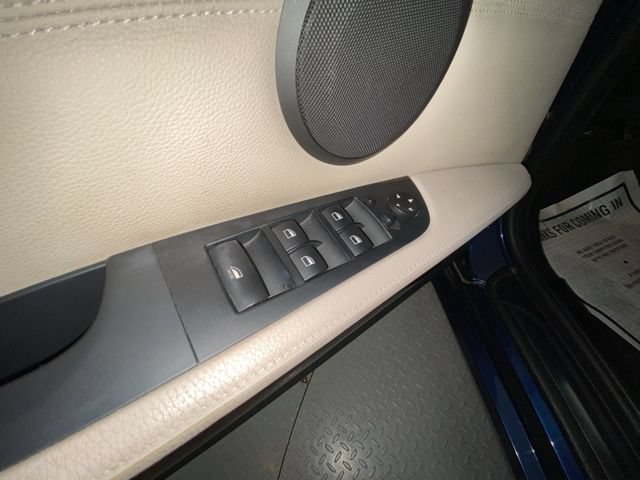 Used 2011 BMW 328i Convertible RWD image 13